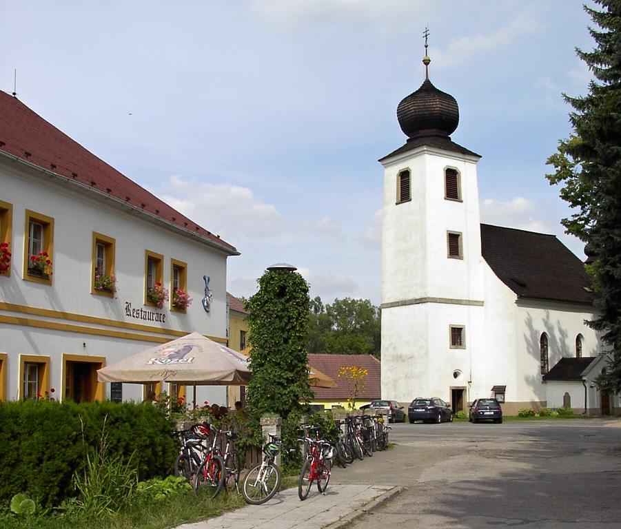 Pension A Restaurace Rudolec Hotel Český Rudolec Bagian luar foto